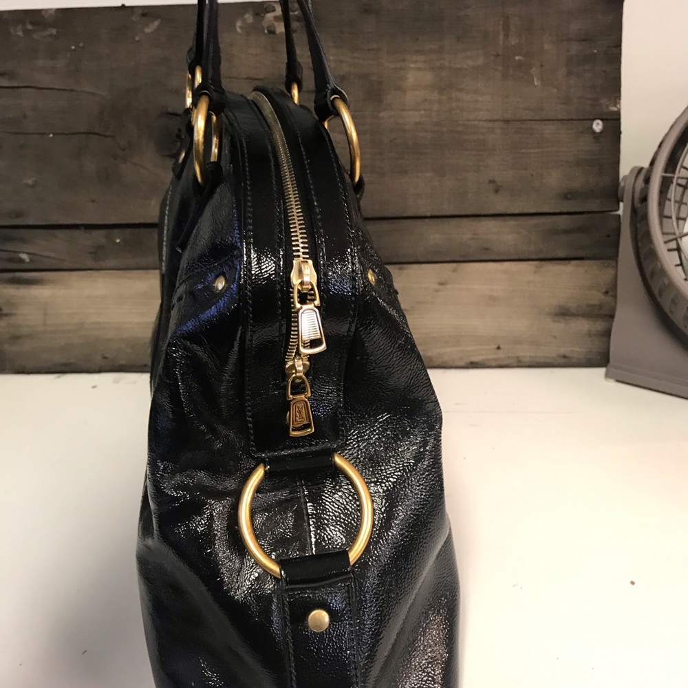 Black patent leather Yves Saint LaurentYSL Handbag - Picture 2 of 8